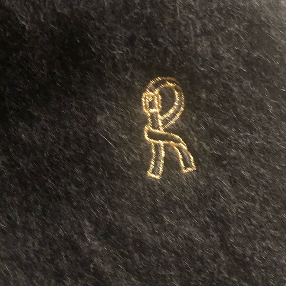 AUTHENTIC ROBERTA DI CAMERIONS CASHMERE SHAWL - Picture 5 of 5